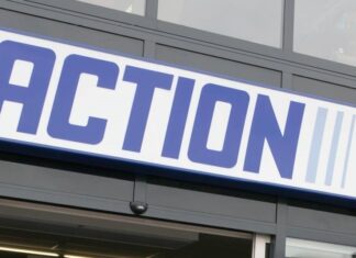 Action verkoopt nu geniale spray waardoor je nooit meer hoeft te strijken!