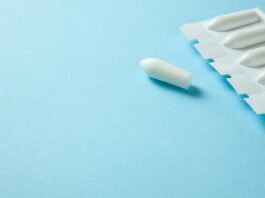 Je baby een zetpil geven, hoe doe je dat eigenlijk?